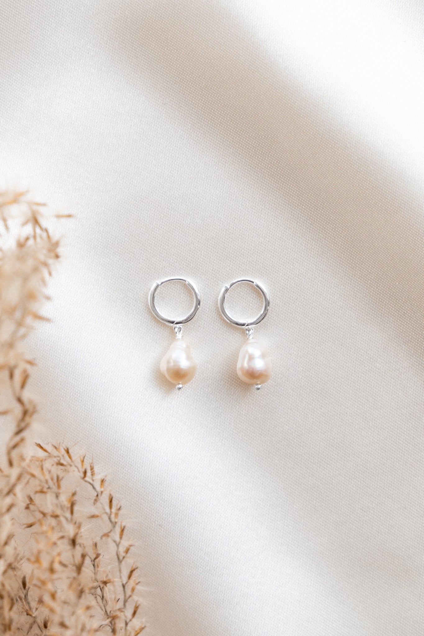 Mila Moo Hoops Silver